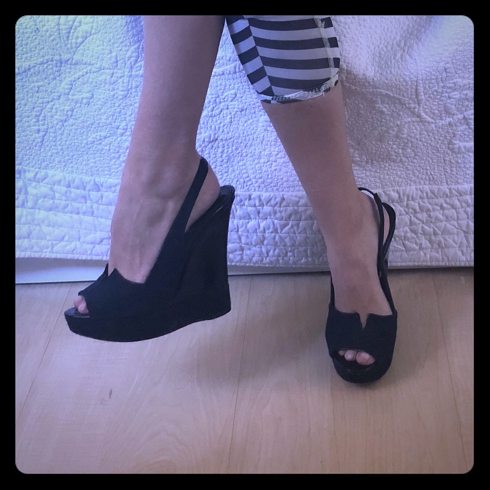 Donna Karan- 36 1/2 Black 4” wedges